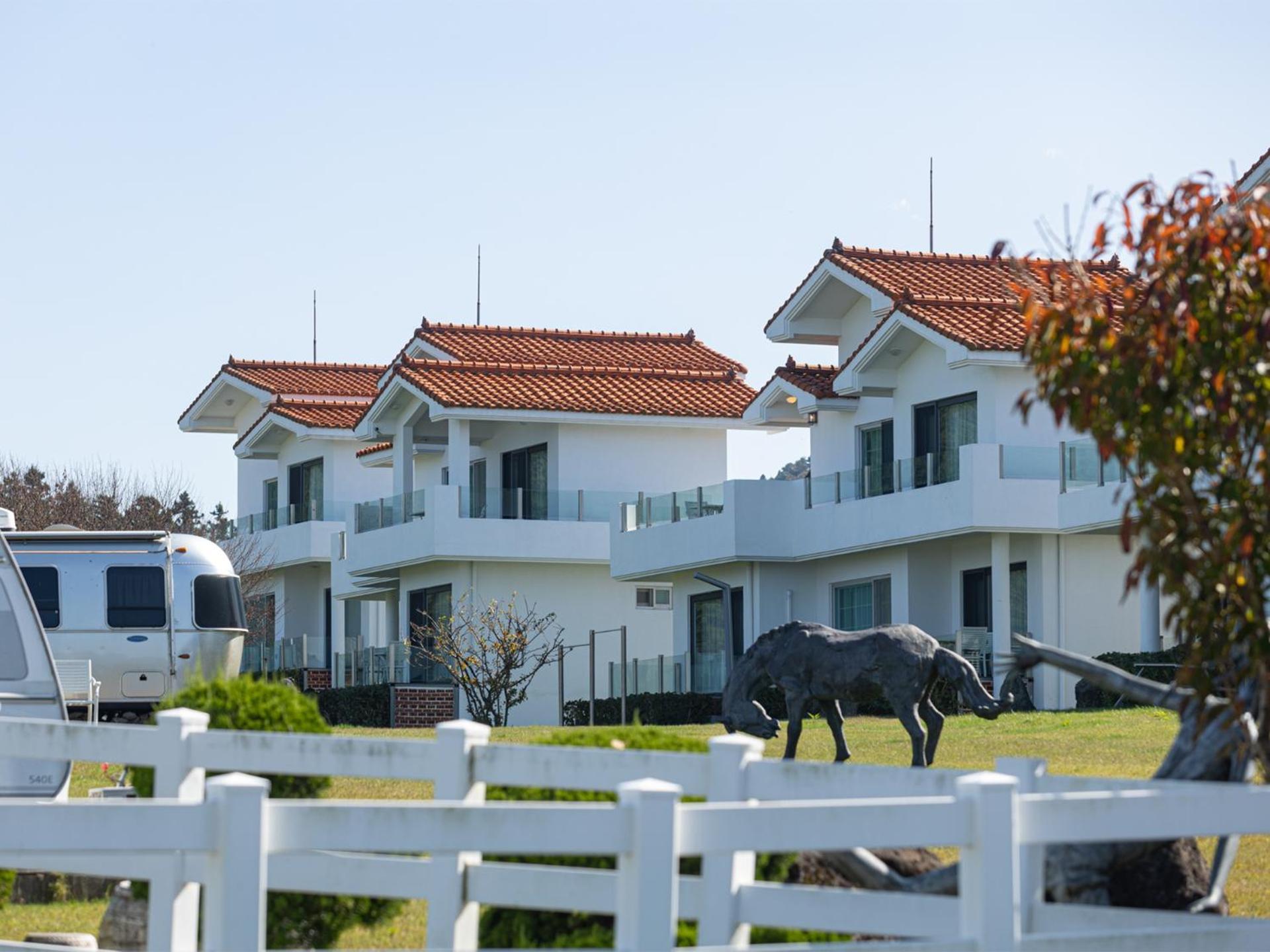 Amber Pure Hill Hotels & Resorts Jeju Exterior foto